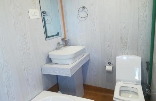 Sudarbal Boat Rental | House boat house of common