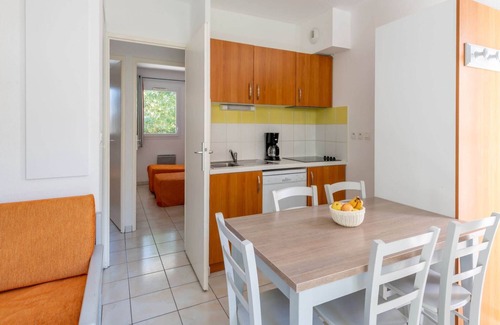Parentis-en-Born Apartment | House by Lake Biscarrosse with Terrace