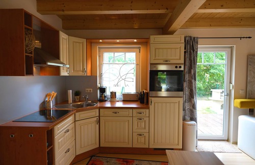 Wackersdorf Ski Chalet | House by the lake, vacation by the lake vacation home