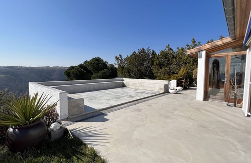 Secheras House | House in Ardèche with magnificent view and large swimming pool