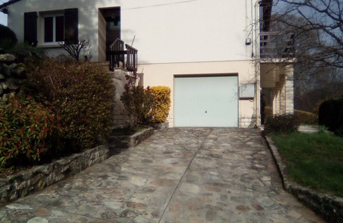 Barnas House | House in Barnas (07330) at the foot of the river and swimming