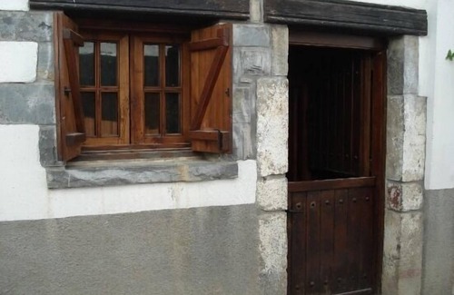 Borau Cottage | House in Borau Near Astún for 7 people