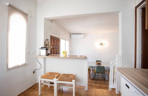 Castello d'Empuries Ski Chalet | House in Empuriabrava with garden AV-17