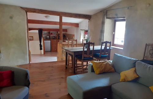 Ponet-et-Saint-Auban House | House in quiet Drôme village, 2 bedrooms, 2-6 pers, pets welcome!