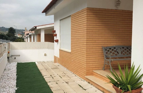 Arruda dos Pisoes Villa | House Joseph