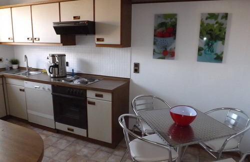 Holweide House | House, modern, excellent transport links, central, quiet, Wi-Fi, parking