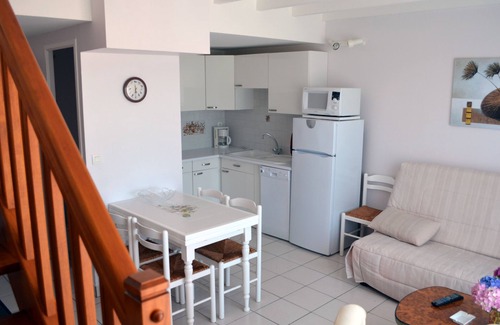 Clohars-Carnoet House | House N° 2- Tt Cft, 3*.WiFi Free. Private terrace, Swimming pool 28°, Tennis court