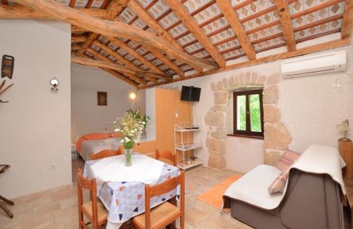 Sveta Jelena House | House Nadija