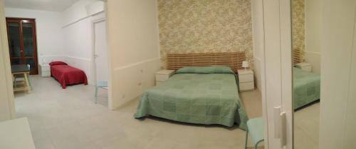 Recanati Apartment | House near the beach