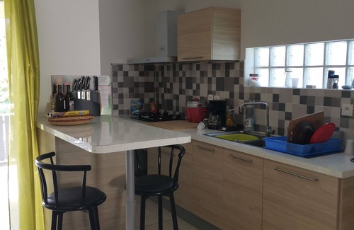 Saint-Denis Villa | House near the city center, 15 minutes from the airport