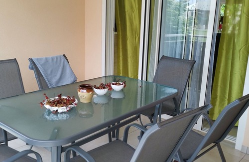 Saint-Denis Villa | House near the city center, 15 minutes from the airport