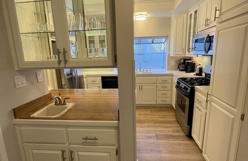 Coronado Condo | House of Bells 960 C 2B/2B Private Patio 1st flr Great Location