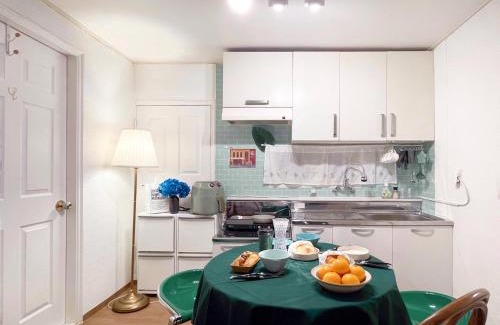 Gwangjin Apartment | House of Camelia 4min fr subway stn, Children's Grand Park, Go-to Spot