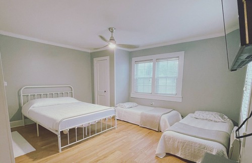 Americus House | House on an acre! Book 2 nights and get the 3rd free.