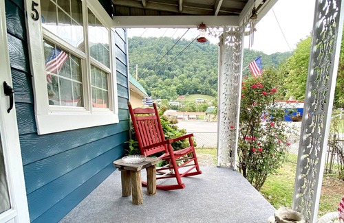 Chapmanville House | House on Main St., close to restaurants and entertainment. Miles from Trails!