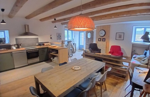 Campan House | House on the road to the legendary Pyrenean passes, ideal for sports vacations