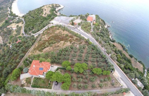 Pirgadikia House | House SOFIA - Quiet house with a large garden for a relaxing holiday
