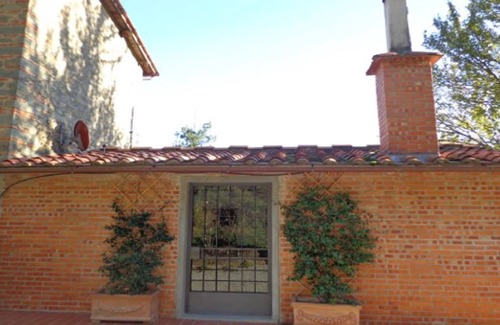 Pietrabuona House | House Tremignani of Podere Tremignani - apartment for 8 people