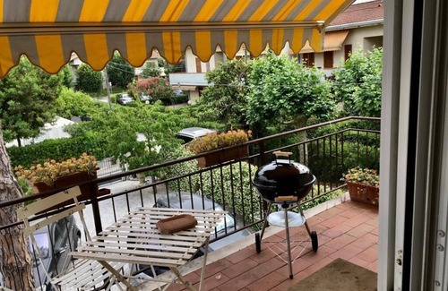 Cinquale House | house with garden 1Km from the sea