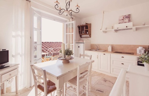 San Vincenzo House | House with 1 king size bedrooms - 5 minutes walk from the sea (St. Vincent)