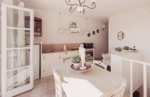 San Vincenzo House | House with 1 king size bedrooms - 5 minutes walk from the sea (St. Vincent)
