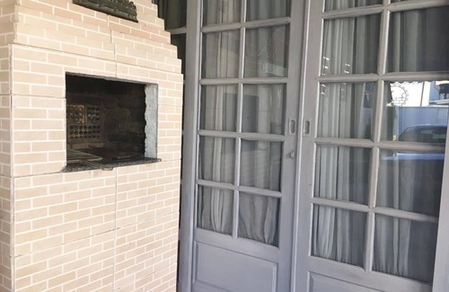 Centro House | House with 4 bedrooms, pool and barbecue in the center Balneário Camboriú Beach