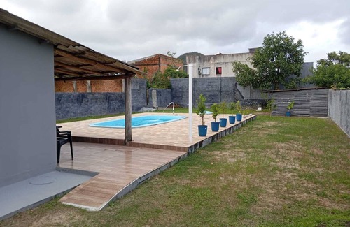 Caioba House | House with pool 1000 meters from Praia Brava