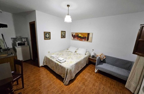 Puente Nuevo Cottage | House with garden in Picos de Europa (13 beds)