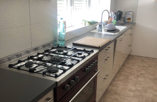 Pommerieux House | House with heated pool and games room