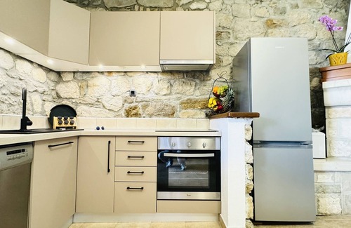 Makarska House | House with heated pool, terrace with sea view, 2 bedrooms, quiet location