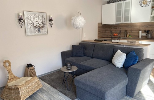 Klotten Apartment | House with Moselblick and beauty salon