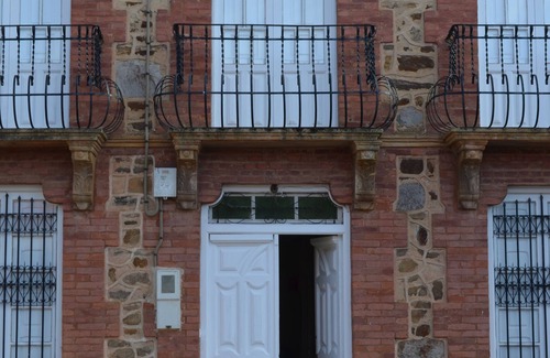 Cebrones del Rio Cottage | House with pool and garden in Cebrones del Río