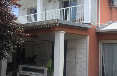 Bois d'Olives House | House with pool in Saint Pierre, quiet and 5 minutes from the lagoon