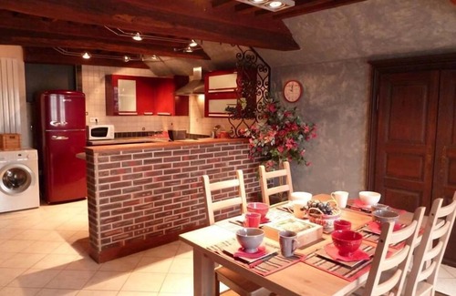 Chenoves Cottage | House with private pool in South Burgundy - between Chalon/Saône and Cluny
