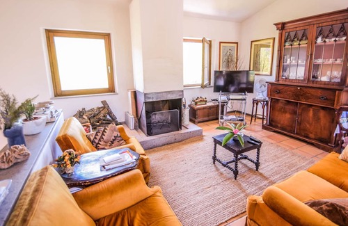 Montenero Sabino House | House with private pool, billiard, ping pong 60km from Rome. Quiet area