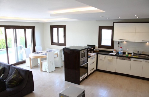 Alacati House | House with private pool in a great location Alaçatı on the west coast of Turkey