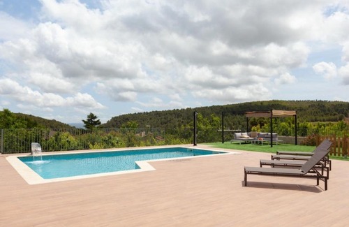 Mediona Apartment | House with swimming pool in Penedes area