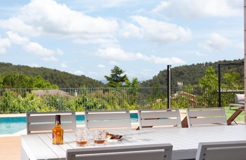 Mediona Apartment | House with swimming pool in Penedes area