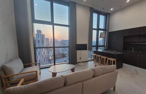 Eulji-ro Apartment | House with the best view new building, in the heart of Seoul, Dongdaemun History & Culture Park Station