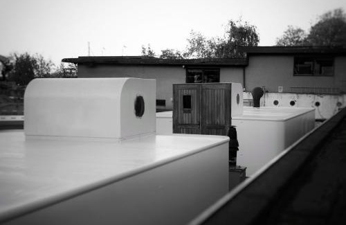 Nieuwmarkt en Lastage Bed & Breakfast | Houseboat-Amsterdam-Classic