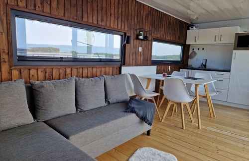 Hjorted House | Houseboat Terrace in Blankaholm - vacation in the archipelago with motorboat included