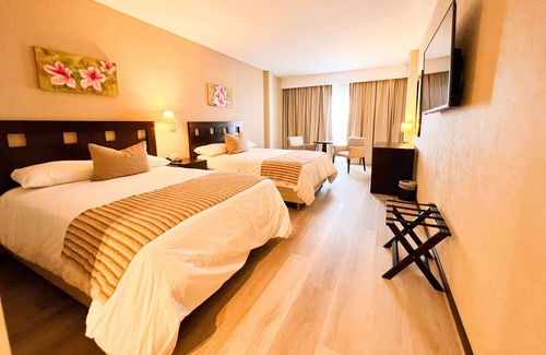 Funes Hotel | Howard Johnson by Wyndham Funes