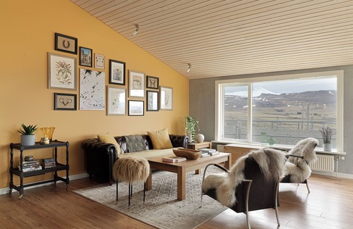 Hjardarfell Villa | Hrisdalur stable villa - stunning views