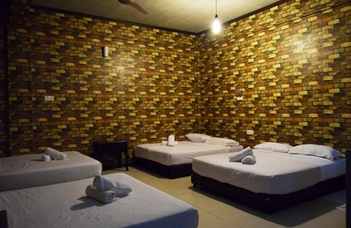 Kesang Hotel | HS Farm Stay