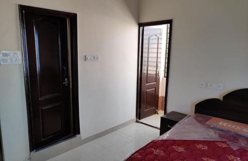 Toli Chowki Apartment | HS Royal Tolichowki Apartment
