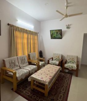 HSR Layout House | HSR Homestay Chethana