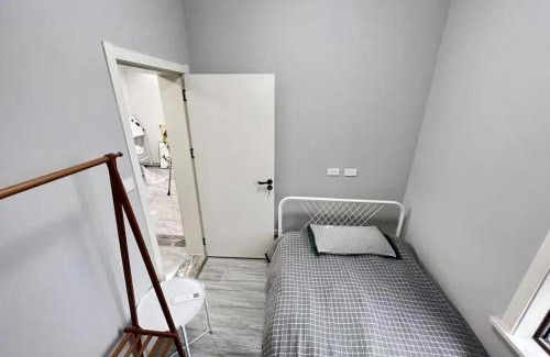 Datong District Apartment | Huainan Aisen Homestay Two Bedroom Apartment with Kitchen Elevator and Parking