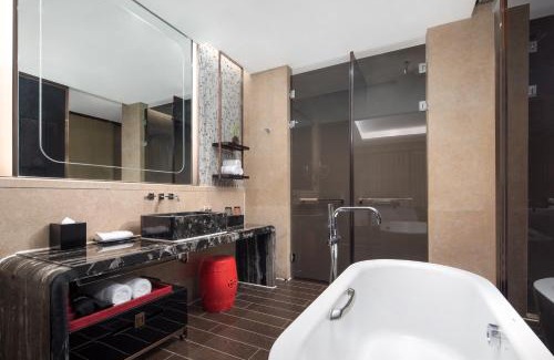 Jinghu District Hotel | HUALUXE Wuhu