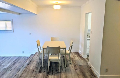 Port Hueneme House | Hueneme Beach Village On Clara
