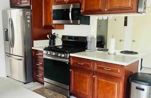 Nestor House | Huge 5 Bedroom San Diego Home! Near Imperial Beachnn